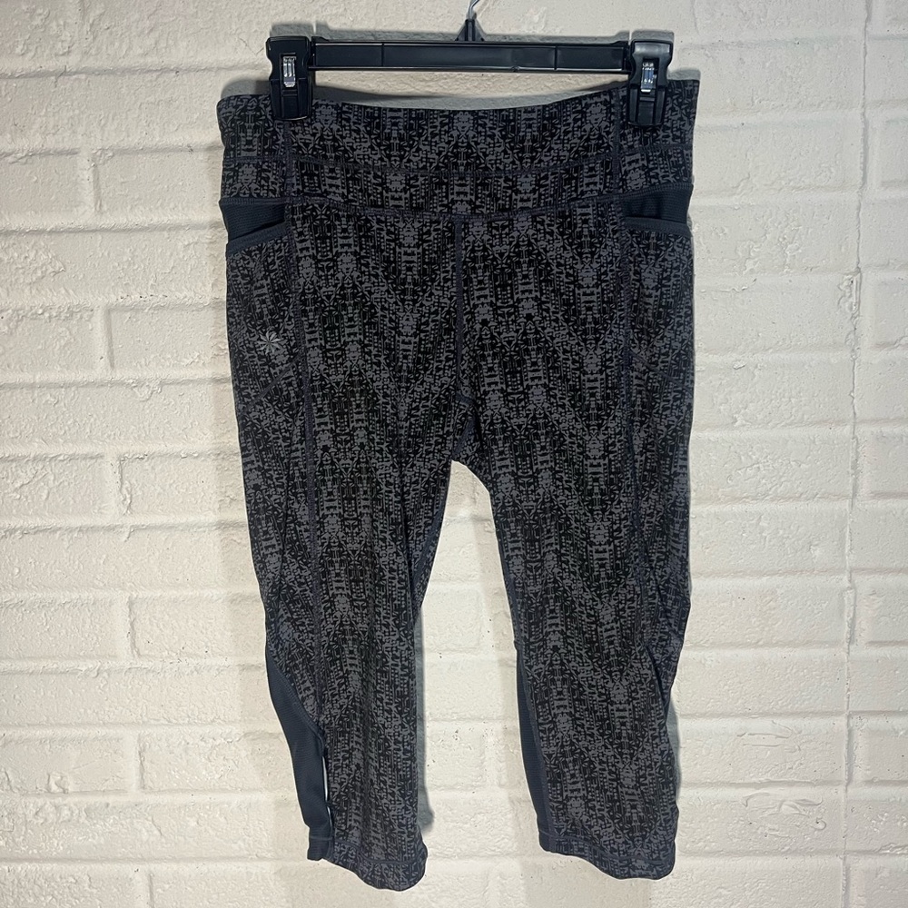 Athleta Cropped Leggings